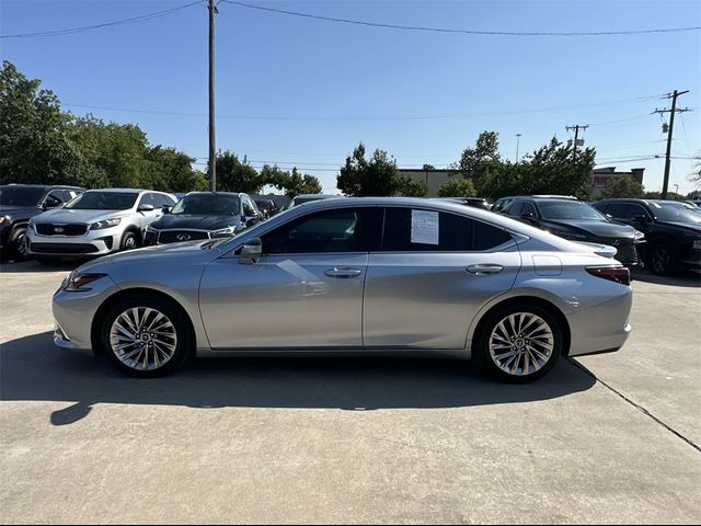 2022 Lexus ES 350 Ultra Luxury