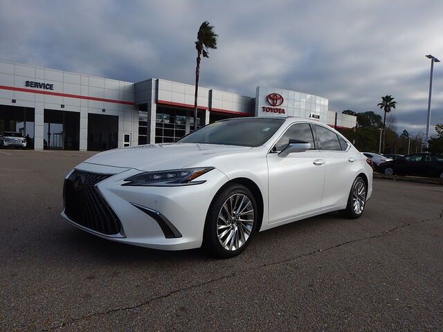 2022 Lexus ES 350 Ultra Luxury