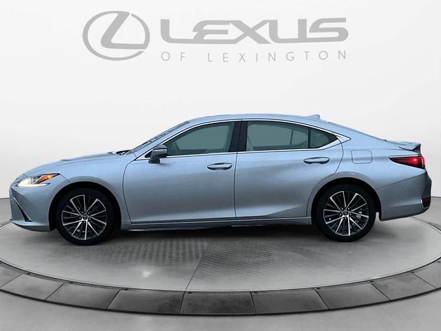 2022 Lexus ES 250