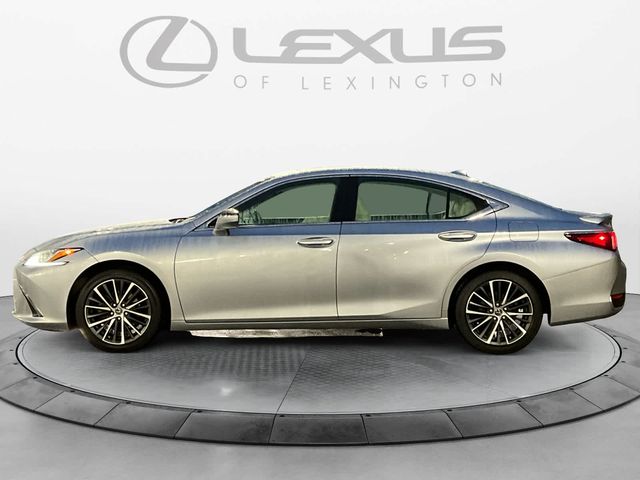 2022 Lexus ES 250