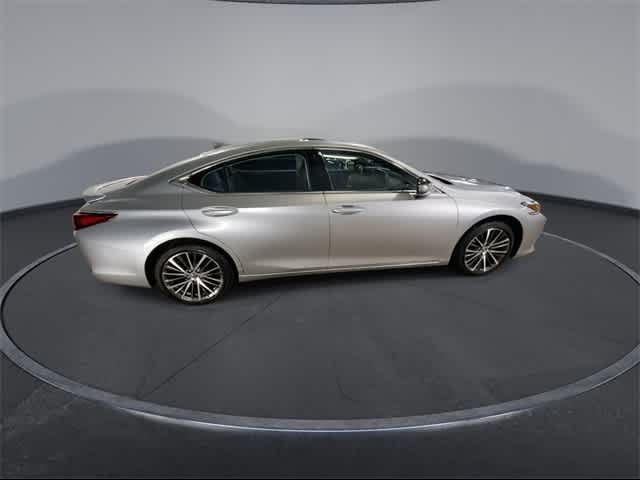 2022 Lexus ES 250