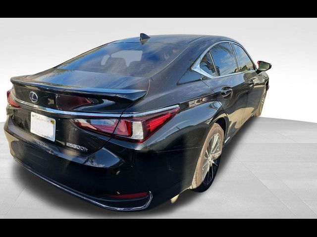 2022 Lexus ES 300h