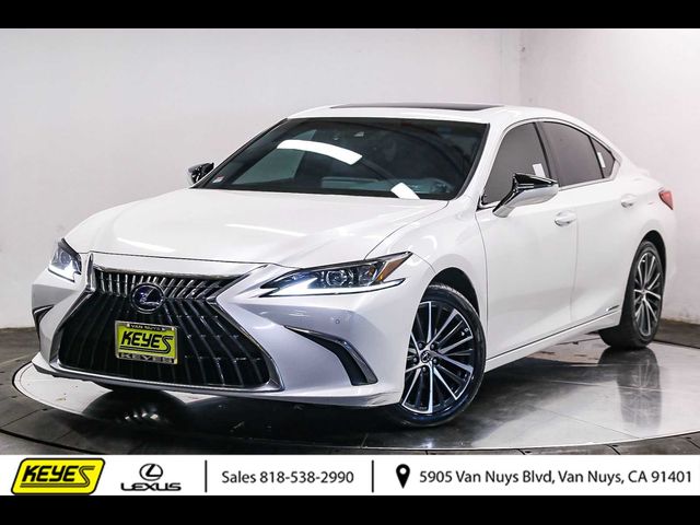 2022 Lexus ES 300h