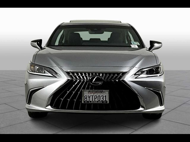 2022 Lexus ES 300h