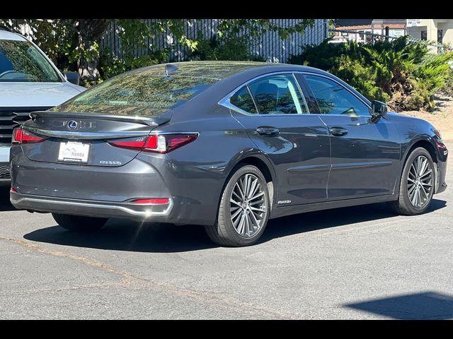 2022 Lexus ES 300h