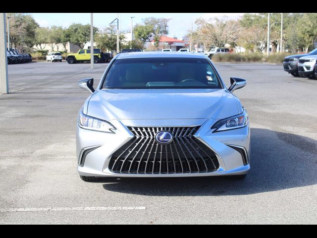 2022 Lexus ES 300h