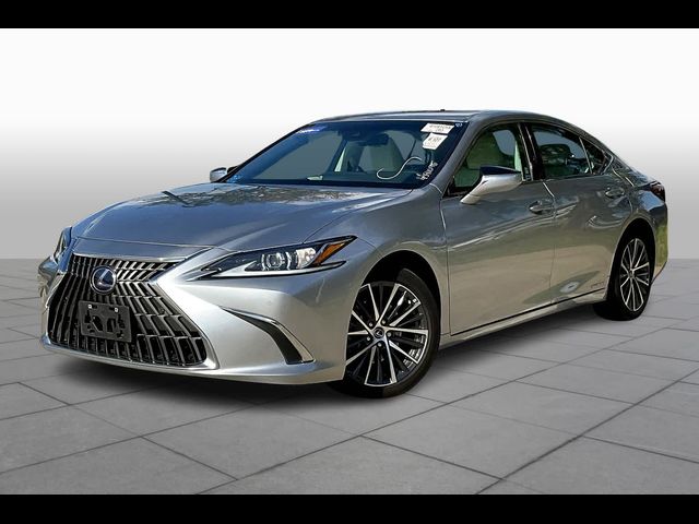 2022 Lexus ES 300h