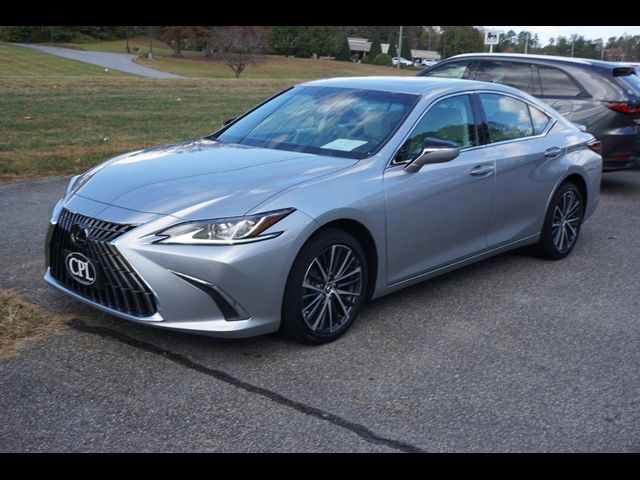 2022 Lexus ES 250