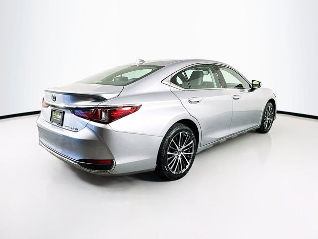 2022 Lexus ES 250