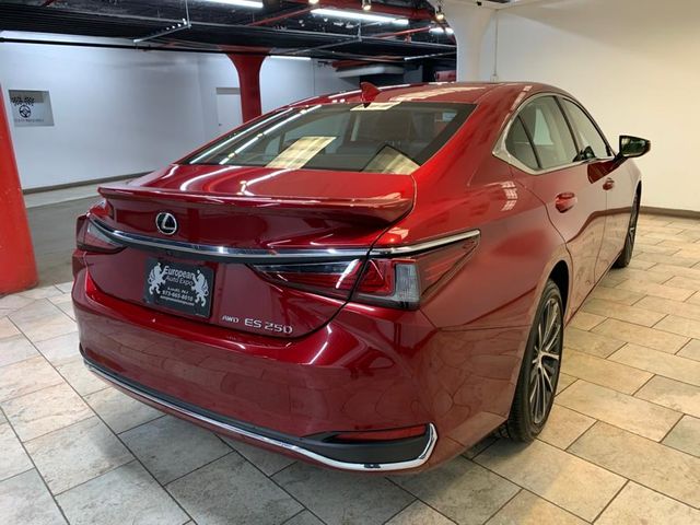 2022 Lexus ES 250