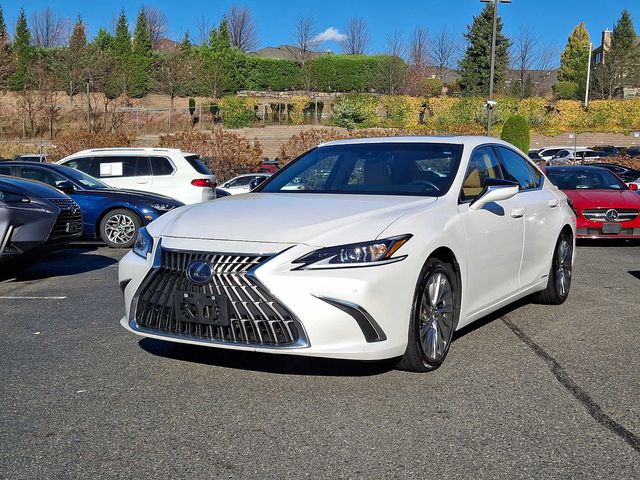 2022 Lexus ES 300h Luxury