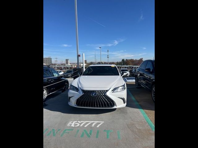 2022 Lexus ES 300h