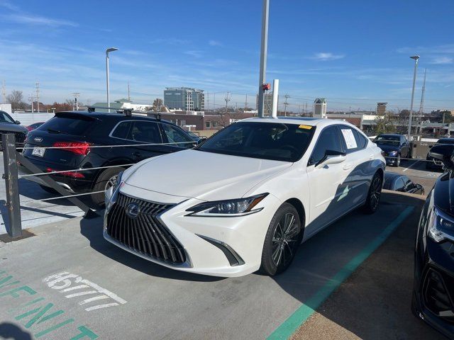 2022 Lexus ES 300h