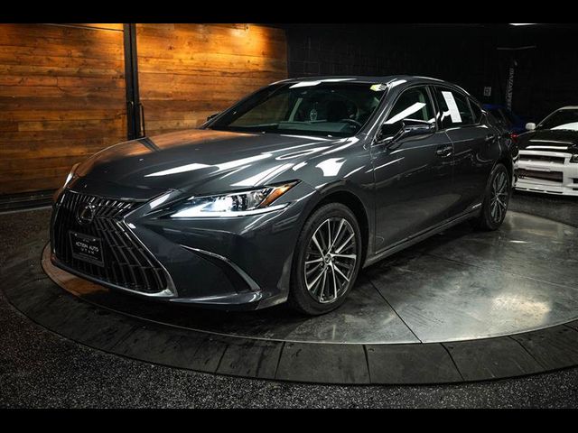 2022 Lexus ES 300h