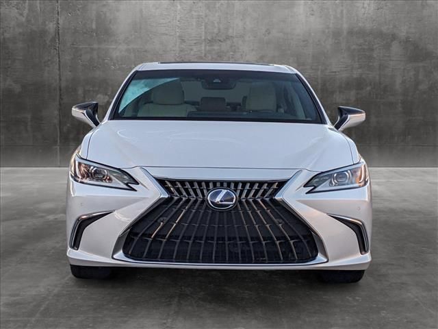 2022 Lexus ES 300h