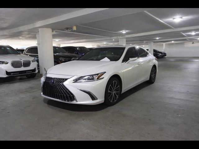 2022 Lexus ES 300h