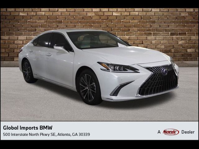 2022 Lexus ES 300h