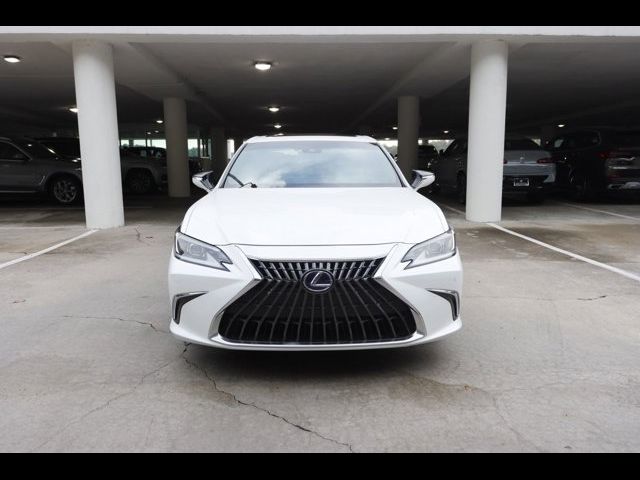 2022 Lexus ES 300h