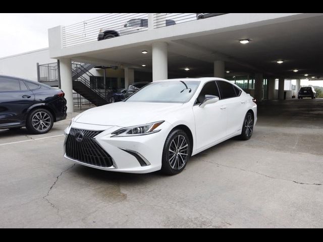 2022 Lexus ES 300h