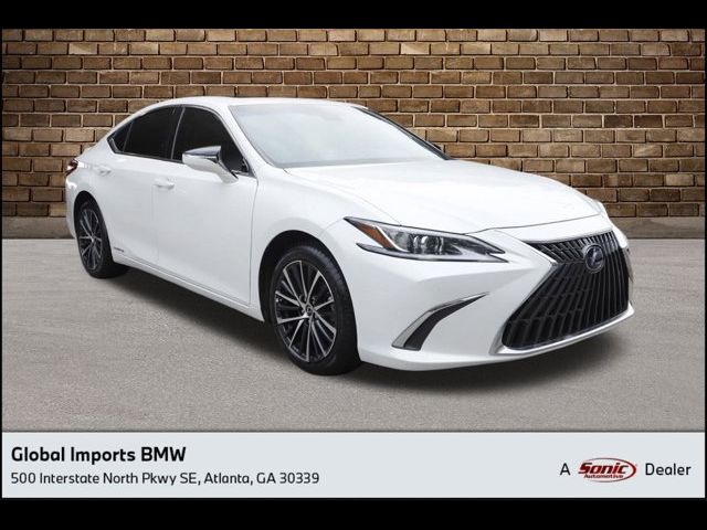 2022 Lexus ES 300h