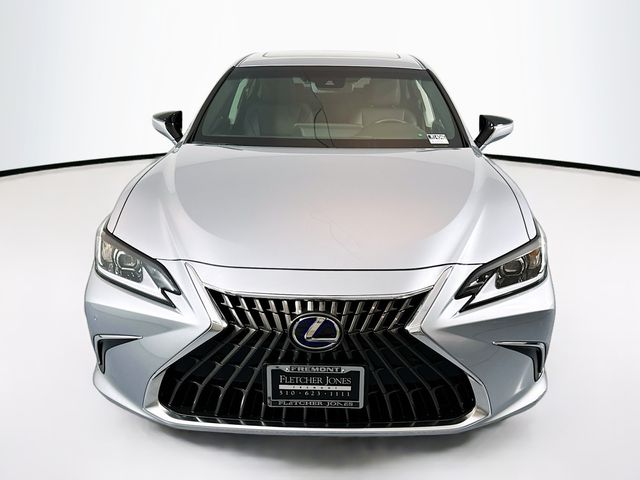 2022 Lexus ES 300h