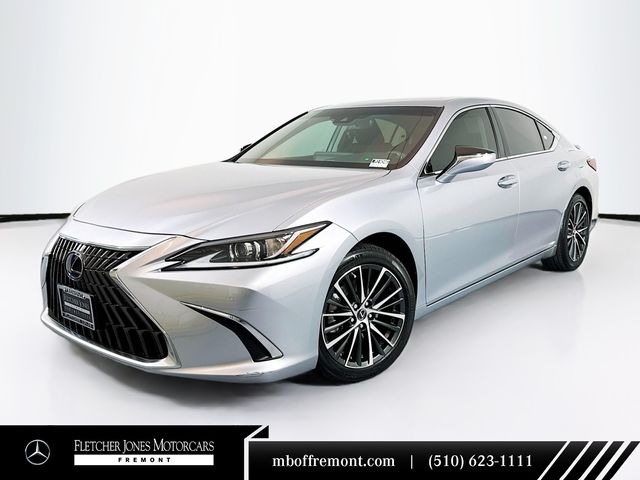 2022 Lexus ES 300h