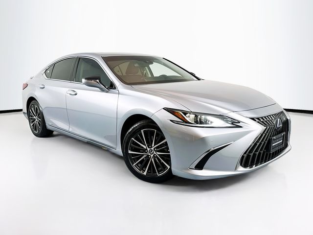 2022 Lexus ES 300h