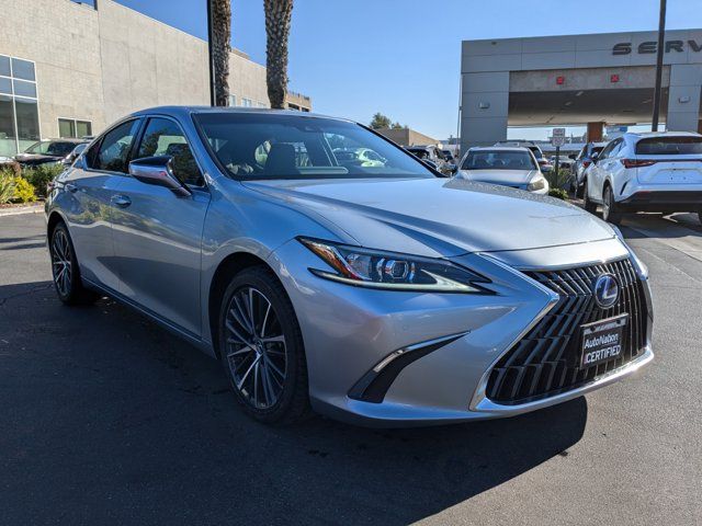 2022 Lexus ES 300h