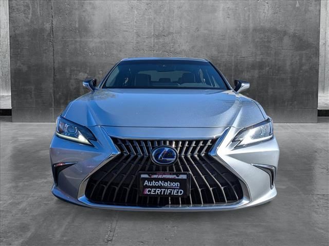 2022 Lexus ES 300h