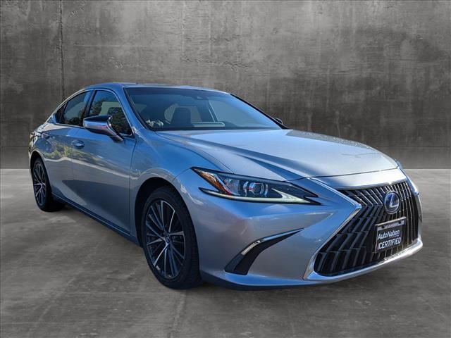 2022 Lexus ES 300h