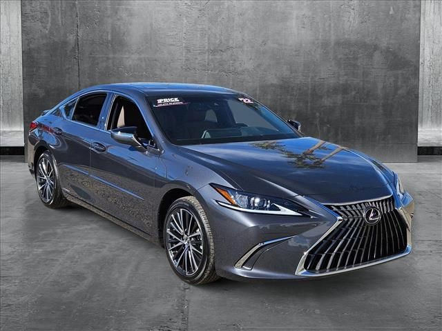 2022 Lexus ES 300h