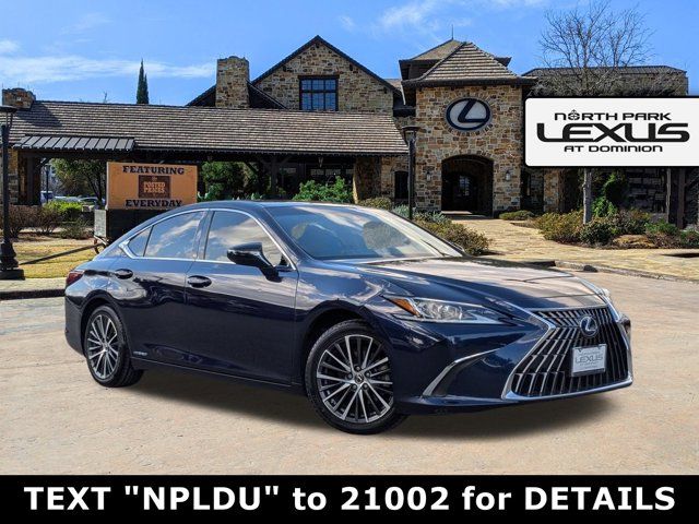 2022 Lexus ES 300h