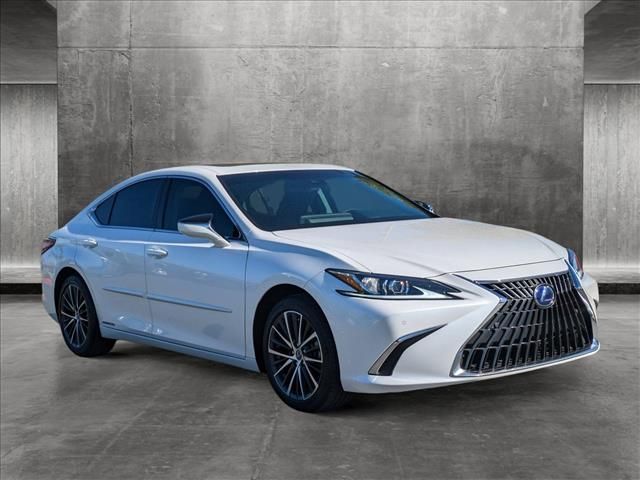 2022 Lexus ES 300h