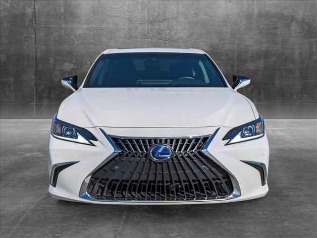 2022 Lexus ES 300h