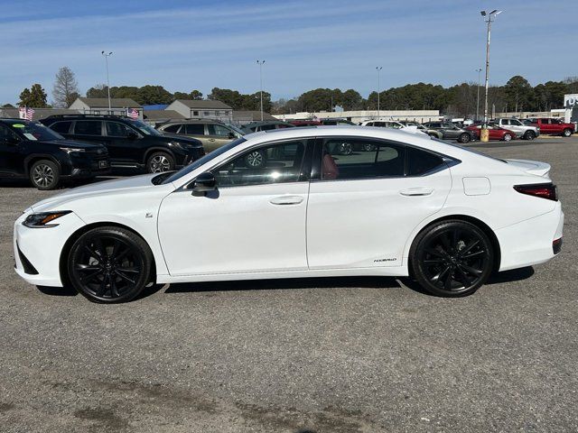 2022 Lexus ES 300h F Sport