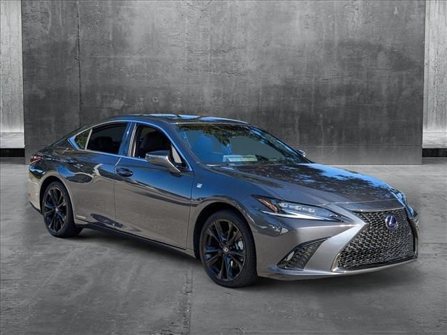 2022 Lexus ES 300h F Sport