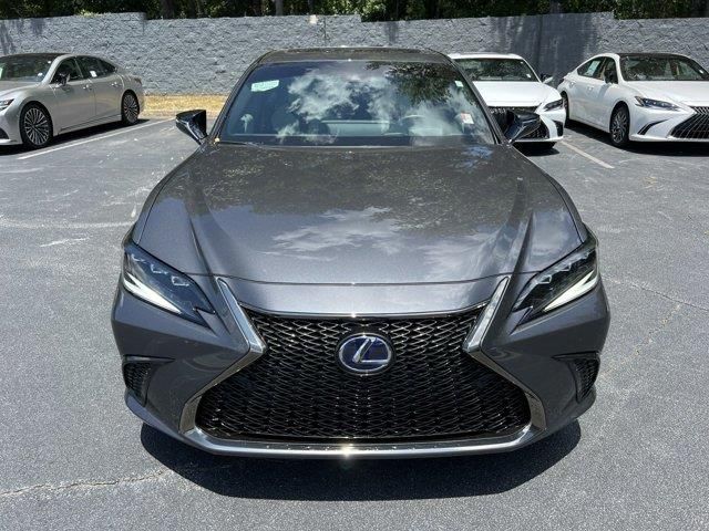 2022 Lexus ES 300h F Sport