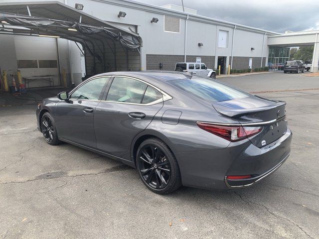 2022 Lexus ES 300h F Sport