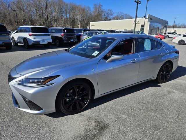 2022 Lexus ES 300h F Sport