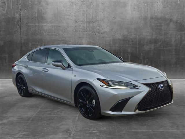 2022 Lexus ES 300h F Sport