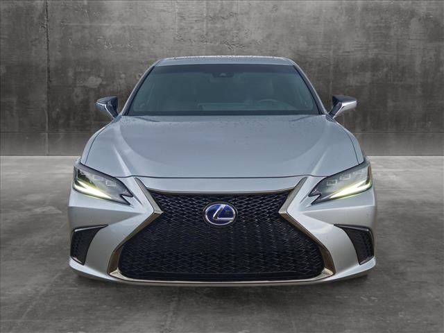 2022 Lexus ES 300h F Sport