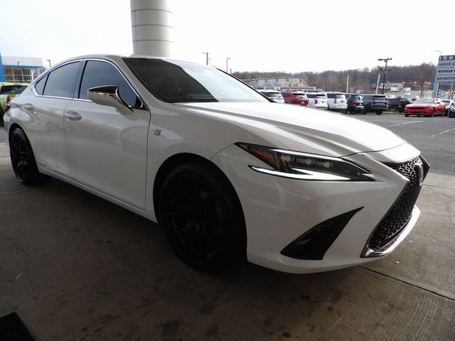 2022 Lexus ES 300h F Sport
