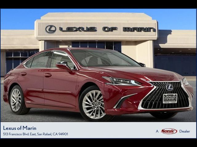 2022 Lexus ES 300h Luxury