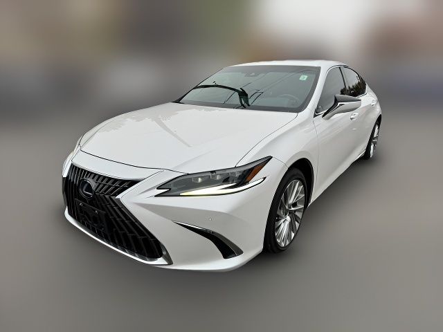 2022 Lexus ES 300h Luxury