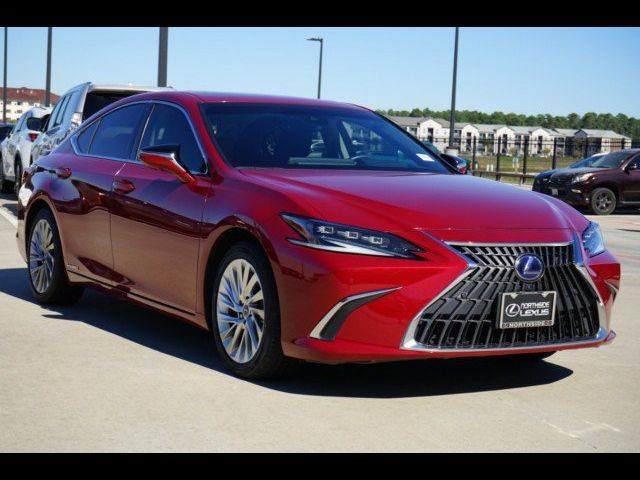 2022 Lexus ES 300h Ultra Luxury