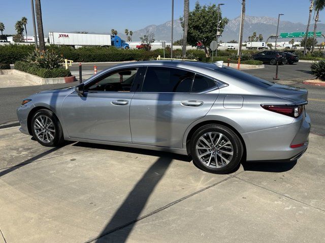 2022 Lexus ES 350