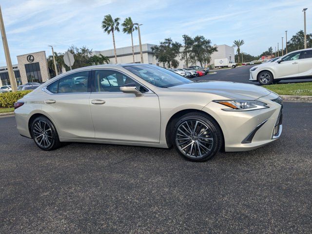 2022 Lexus ES 350