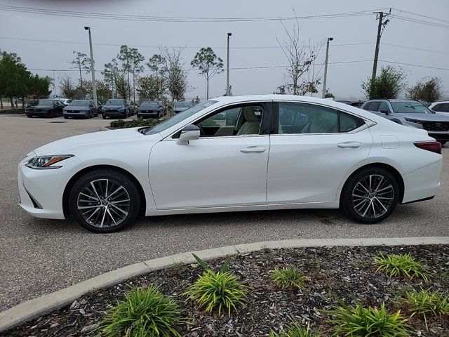 2022 Lexus ES 350