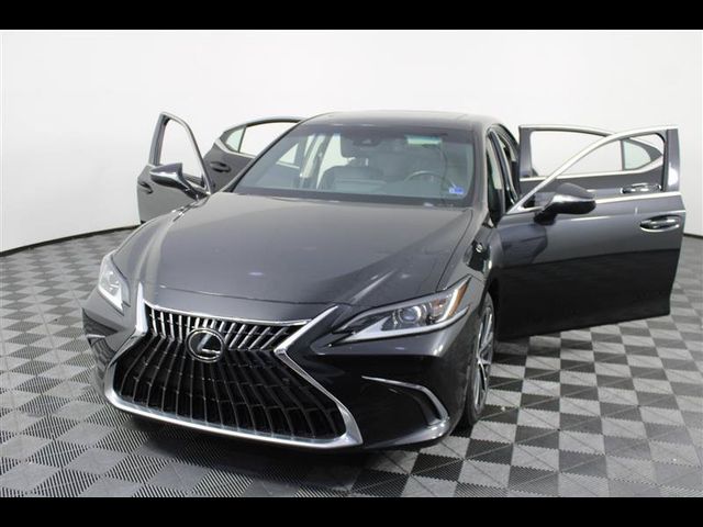 2022 Lexus ES 350