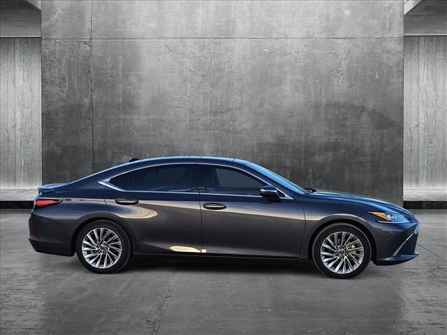 2022 Lexus ES 350 Luxury